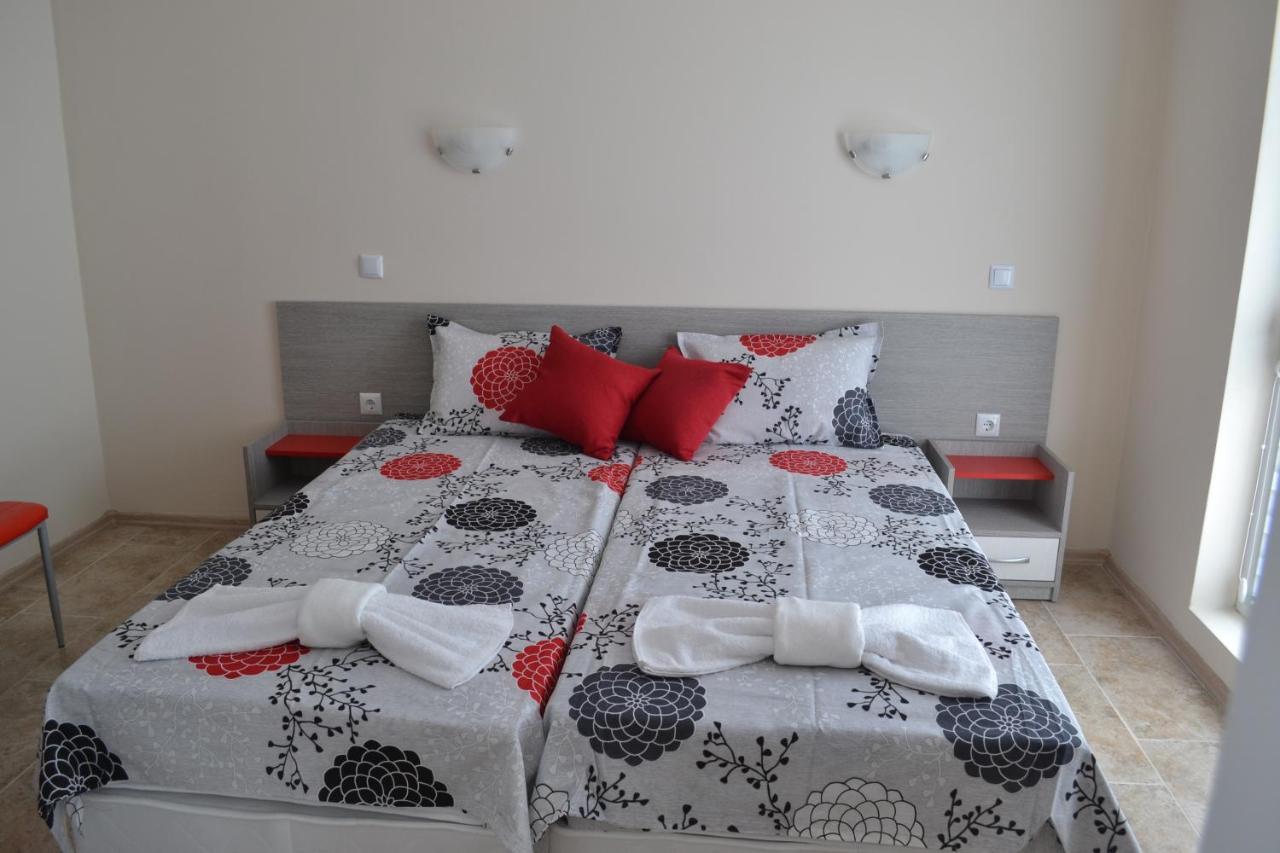 Апартаменти Кастро/Castro Apartments Țarevo Exterior foto